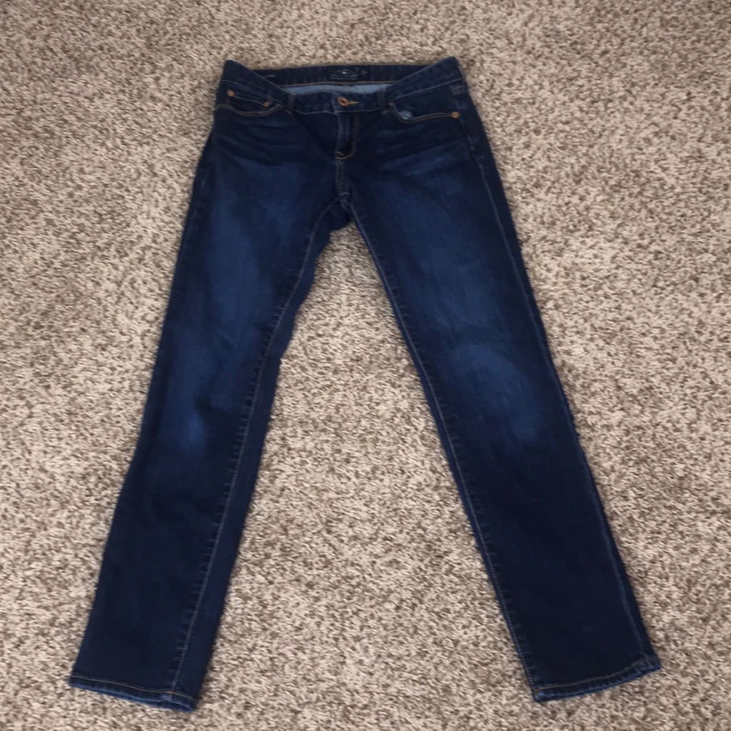 330 Lucky Brand Jeans